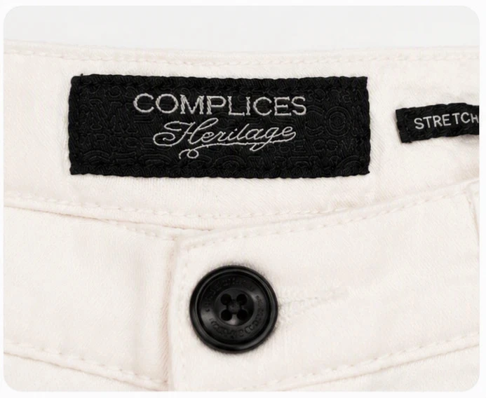 Witte korte broek Complices 14 jaar – klassieke en comfortabele zomerstijl – photo 2